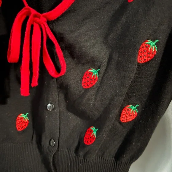 Unique Vintage Strawberry Dandy Cardigan - Picture 2 of 5
